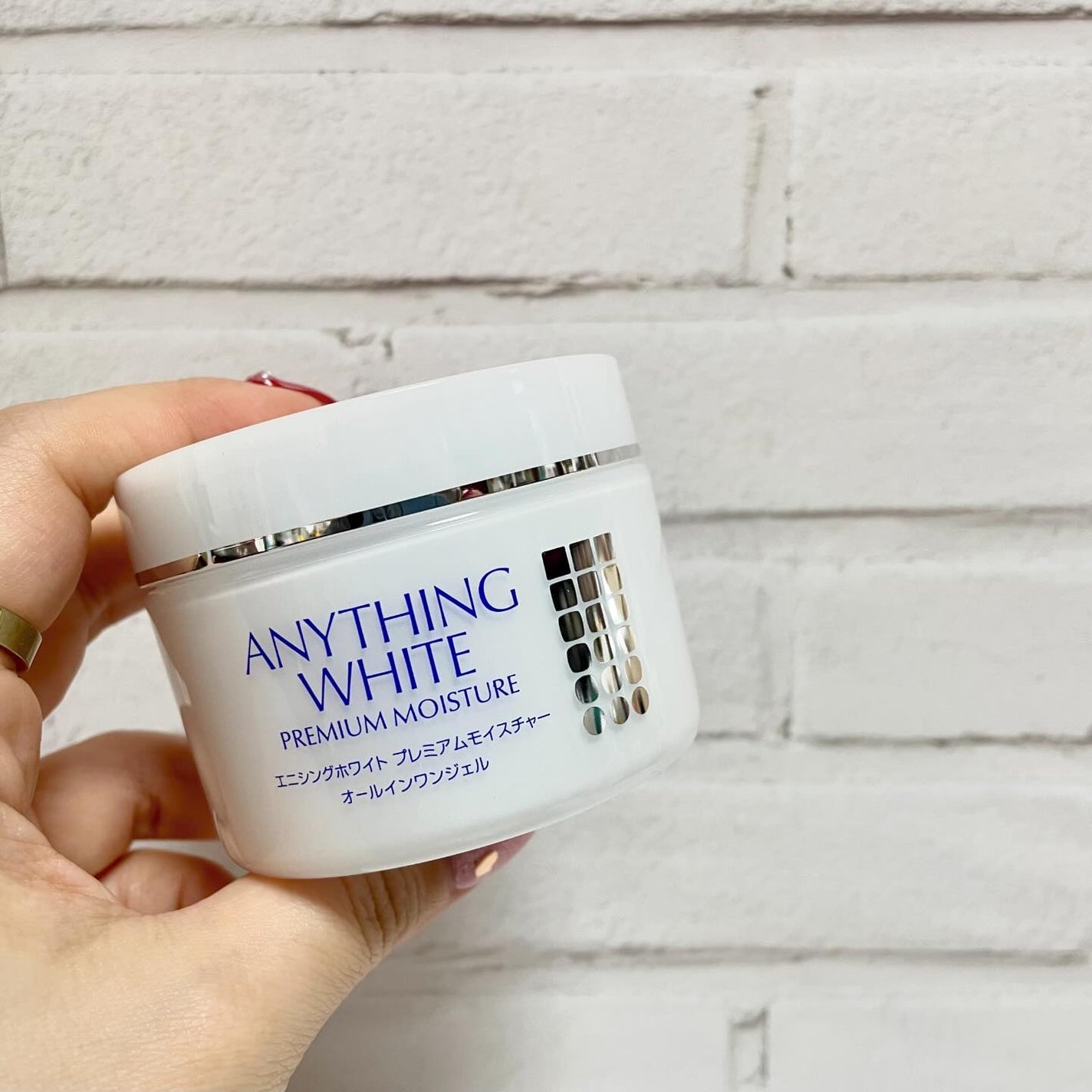 エニシングホワイト プレミアムモイスチャー/エニシングホワイト/オールインワン化粧品を使ったクチコミ(5枚目)
