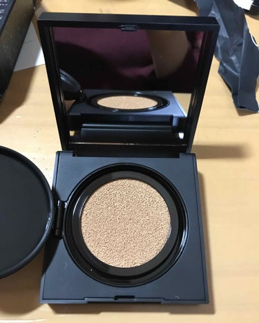 ナチュラルラディアント ロングウェア クッションファンデーション/NARS/クッションファンデーションを使ったクチコミ（2枚目）