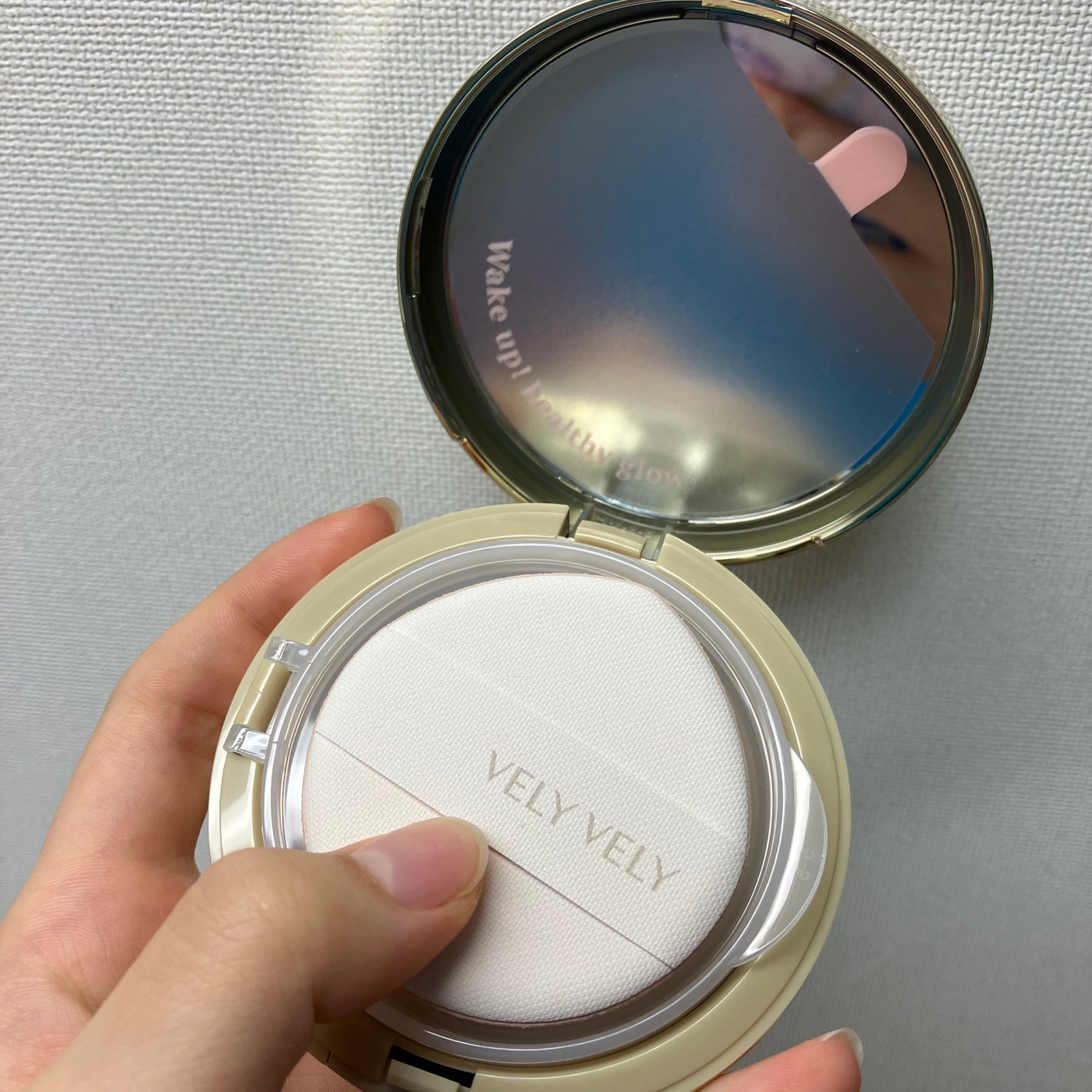 はちみつツヤ肌クッションファンデ/VELY VELY/クッションファンデーションを使ったクチコミ(7枚目)