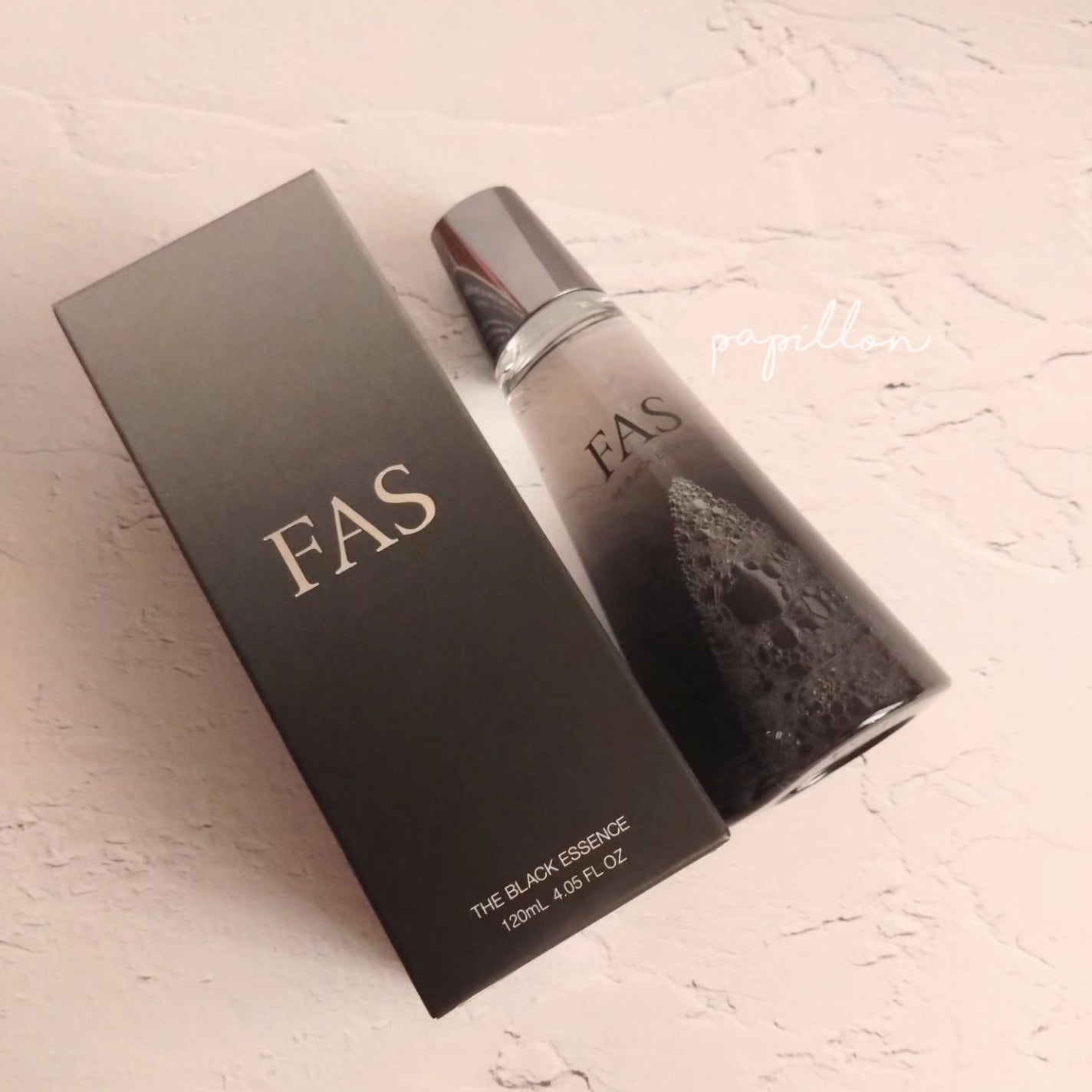 papillon on LIPS 「#PR #FAS738種類もの成分と黒米発酵液を90%配合しナ..」(1枚目)