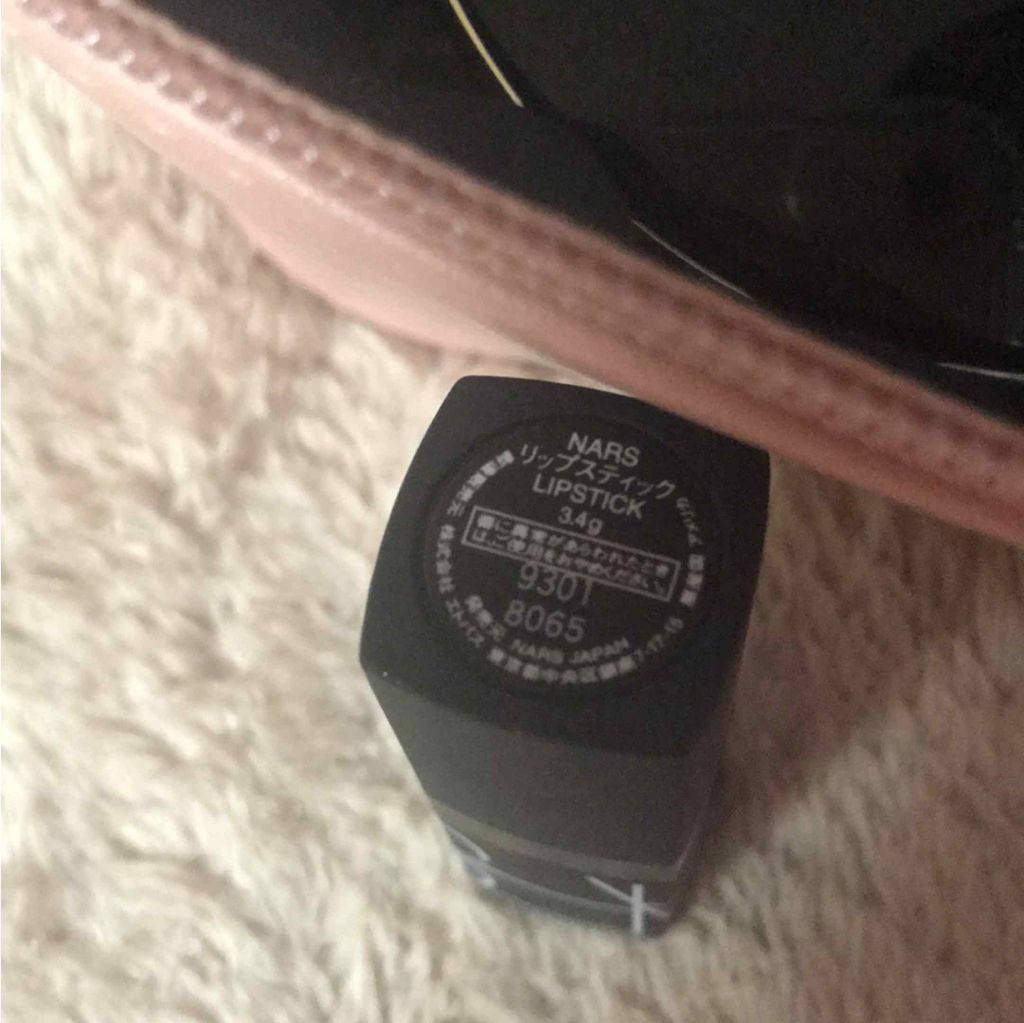 リップスティック(旧)/NARS/口紅を使ったクチコミ(3枚目)