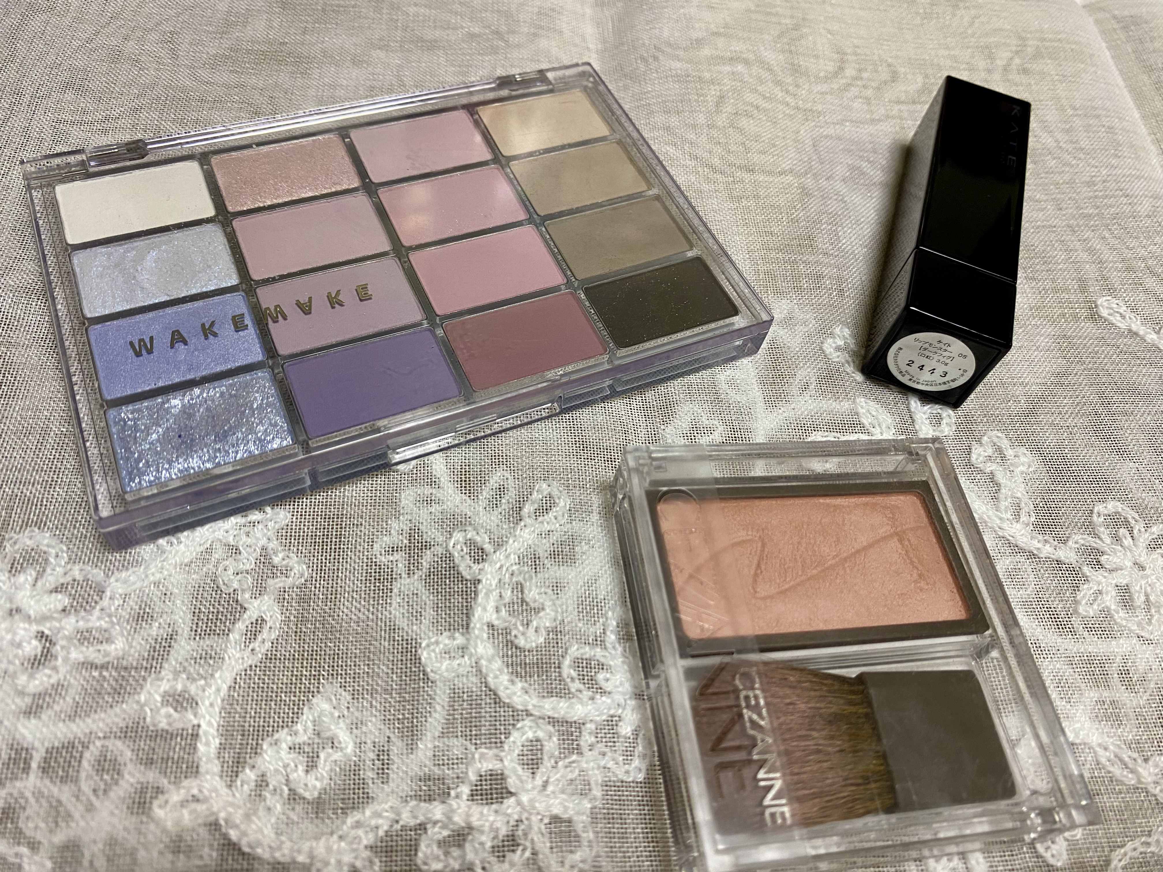 ソフトブラーリングアイパレット/wakemake/アイシャドウパレットを使ったクチコミ（2枚目）