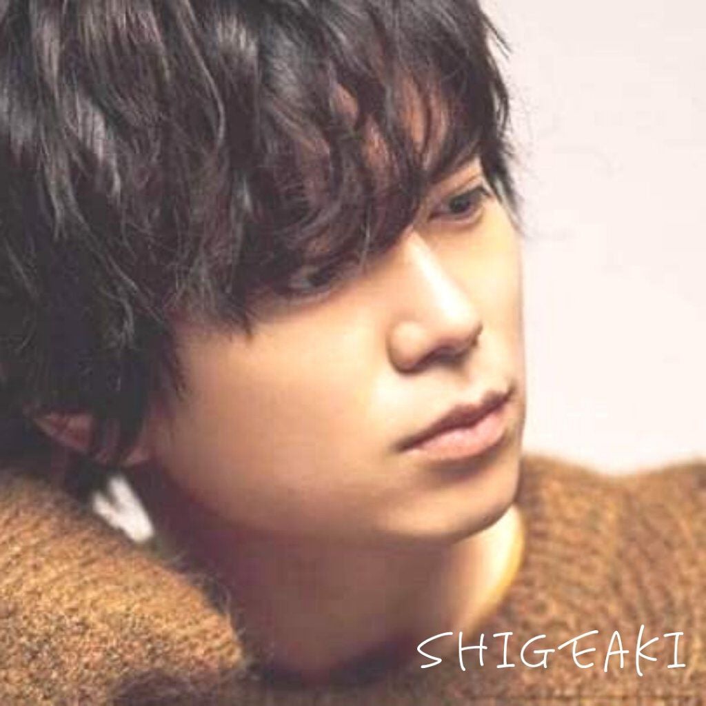 シ ゲ 岡 on LIPS 「✡自己紹介✡今回は初投稿なので、自己紹介をさせて頂きます!◌⑅..」(2枚目)