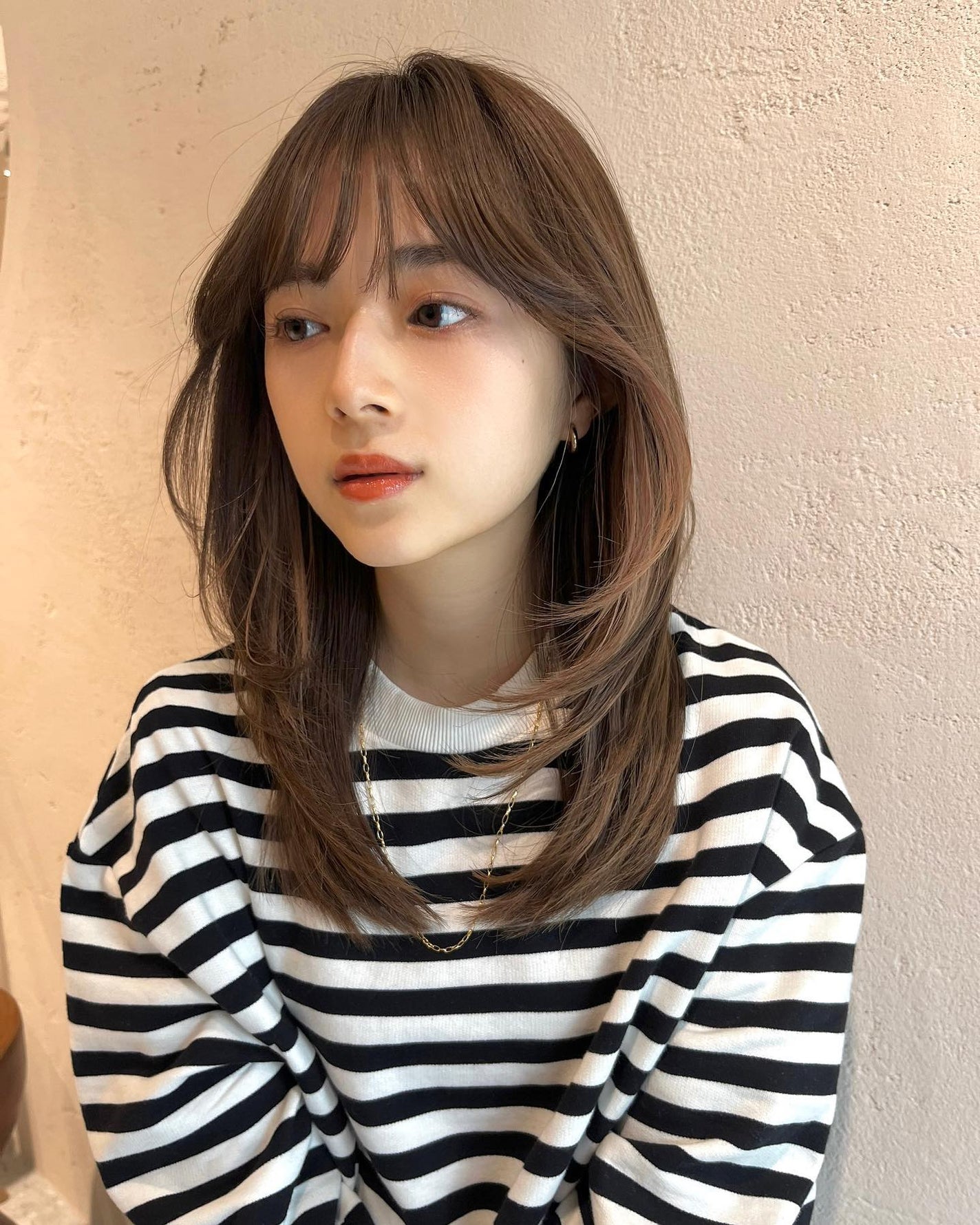 HARUNA on LIPS 「おしゃれなナチュラルヘア✨.韓国っぽく🌟たっぷりレイヤーで簡単..」(3枚目)