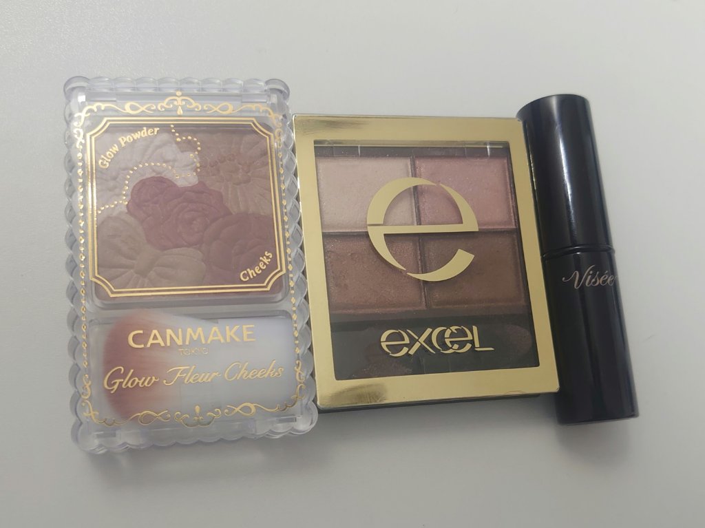 グロウフルールチークス/キャンメイク/パウダーチークを使ったクチコミ（1枚目）