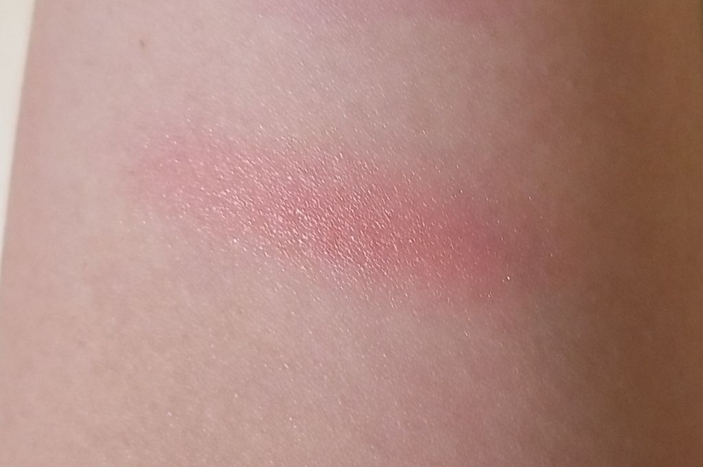 Diorスキンミネラルヌードルミナイザーブラッシュ　10 ディオール スキン ミネラル ヌード ルミナイザー ブラッシュ 10