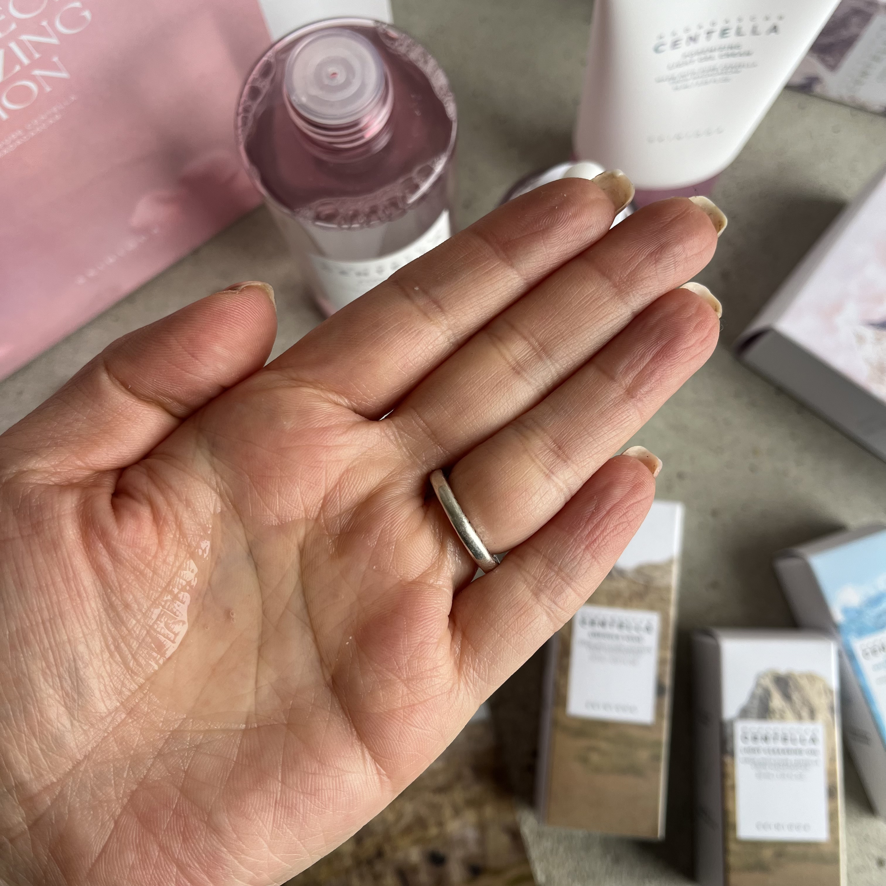 ポアマイジングライトジェルクリーム/SKIN1004/フェイスクリームを使ったクチコミ（3枚目）