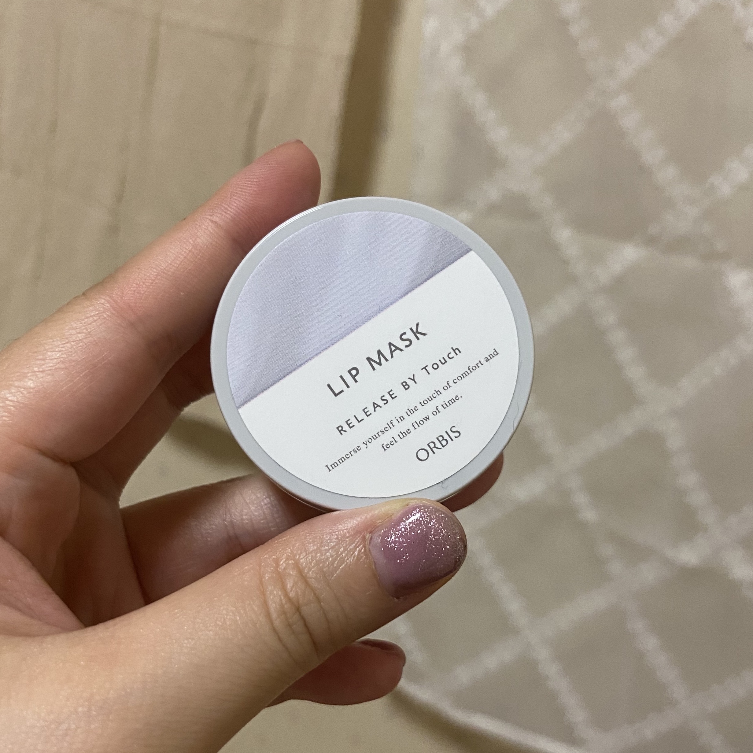 ラネージュのスリーピングマスクが無くなったので違うものをと使ってみました！

お値段が手に取りやすいが、量も2ヶ月くらいで無くなりそう…

ラネージュと比べるとバーム感がありコッテリと唇にとどまる感じがありました。

◎おすすめしたいところ