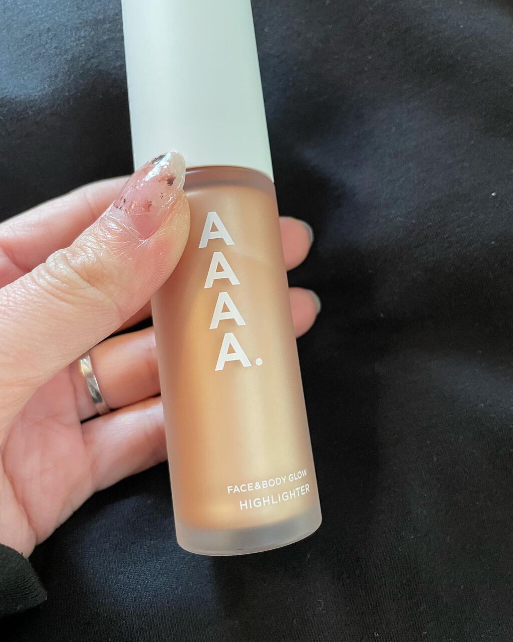 ありさ on LIPS 「.#AAAA.ハイライターこれリキッドハイライトなんだけど初め..」(1枚目)