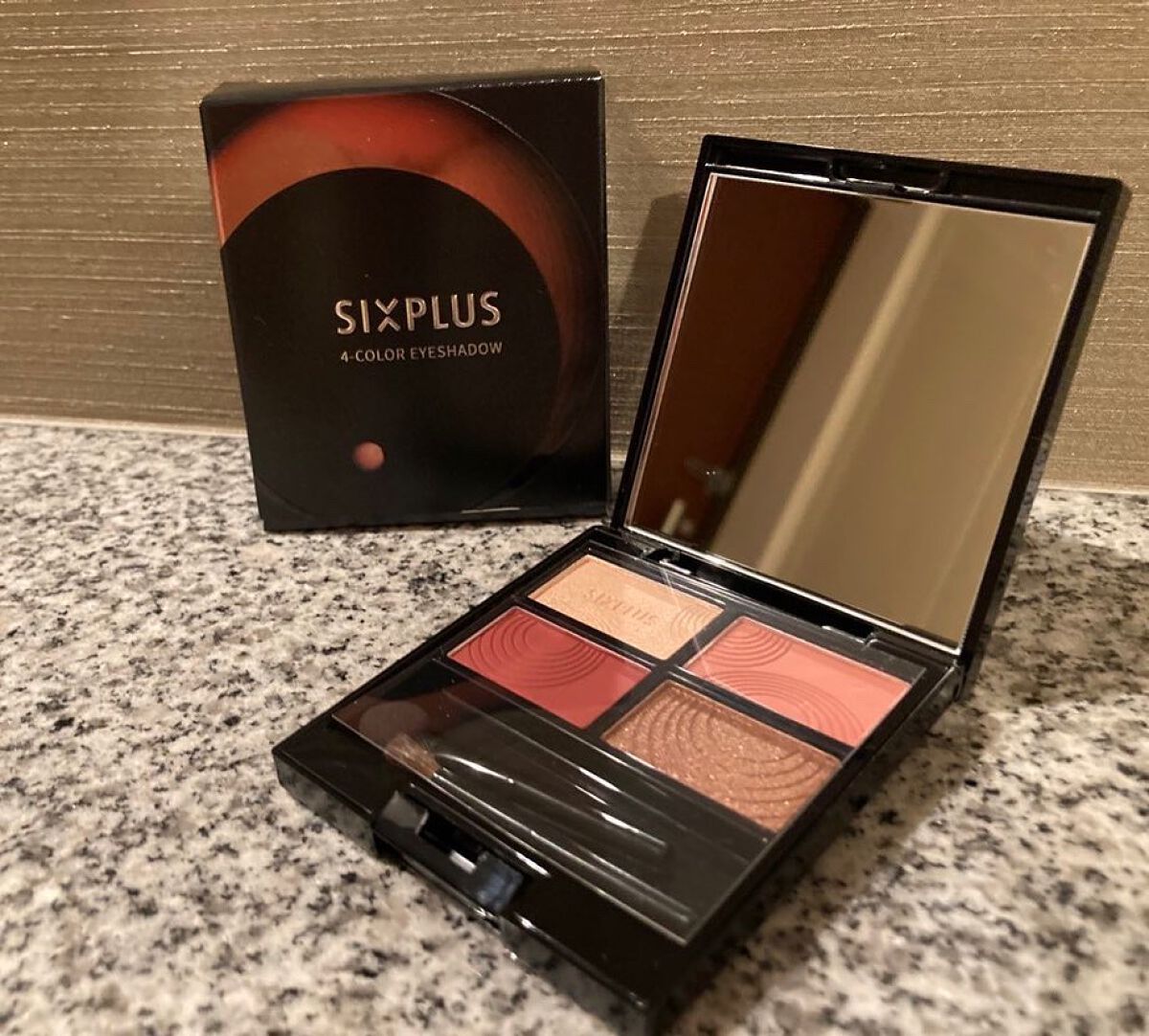 SIXPLUS 4色アイシャドウ #04ギャラクシーローズ/SIXPLUS/アイシャドウパレットを使ったクチコミ（1枚目）