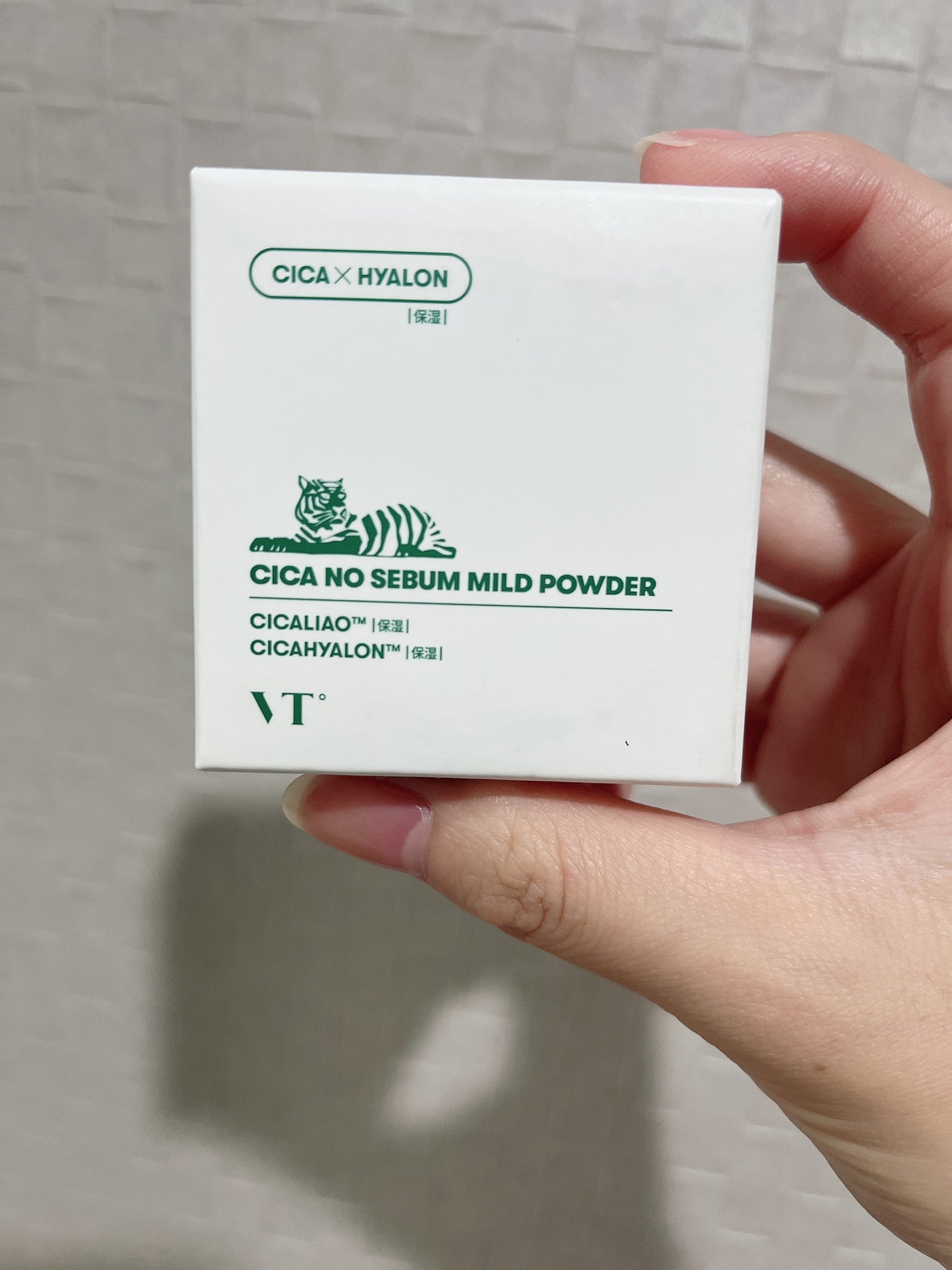 CICA ノーセバム マイルドパウダー/VT/ルースパウダーを使ったクチコミ(2枚目)