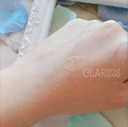 Mアクティヴ セラム アイ/CLARINS/アイケア・アイクリームを使ったクチコミ(5枚目)