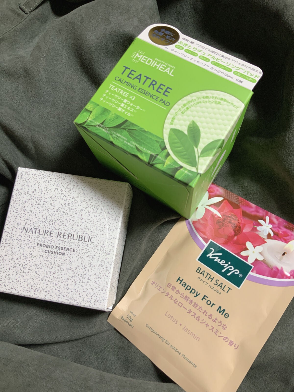 バスソルト ハッピーフォーミー ロータス&ジャスミンの香り/クナイプ/無機塩系入浴剤を使ったクチコミ(1枚目)