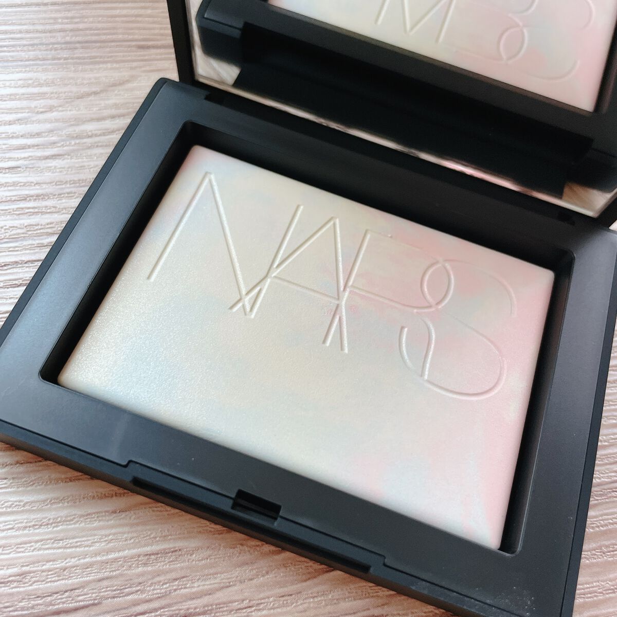 ライトリフレクティング プリズマティックパウダー/NARS/プレストパウダーを使ったクチコミ(1枚目)