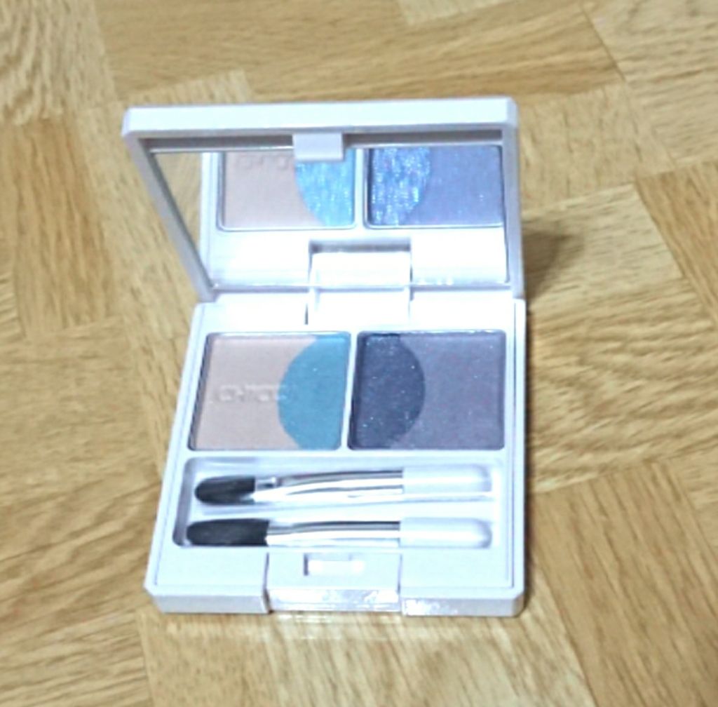 フローレスグロウ リッドテクスチャー アイシャドウ/CHICCA/アイシャドウパレットを使ったクチコミ(2枚目)