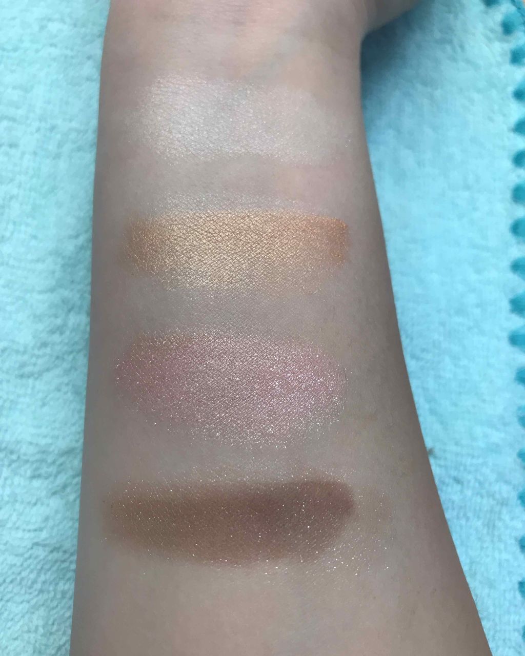 カンコレアイシャドウ/DAISO/アイシャドウパレットを使ったクチコミ（3枚目）