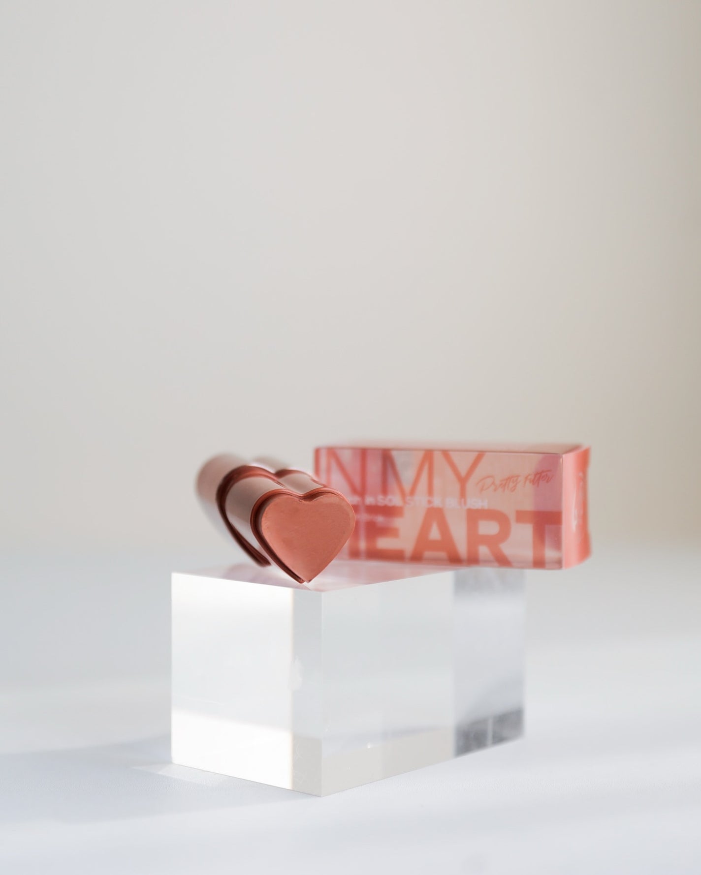 *nico* on LIPS 「・可愛くてパケ買いしちゃう❤️ハート型のチークだよ✨touch..」(2枚目)