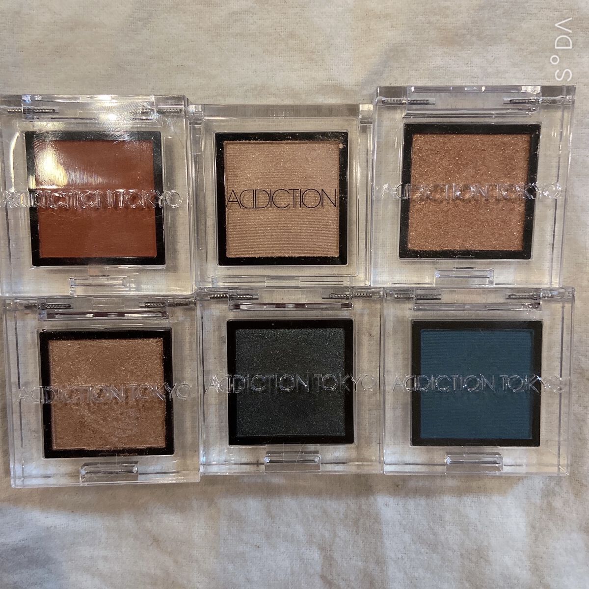 ザ アイシャドウ L 170 Smoky Emerald/ADDICTION/単色アイシャドウを使ったクチコミ（1枚目）