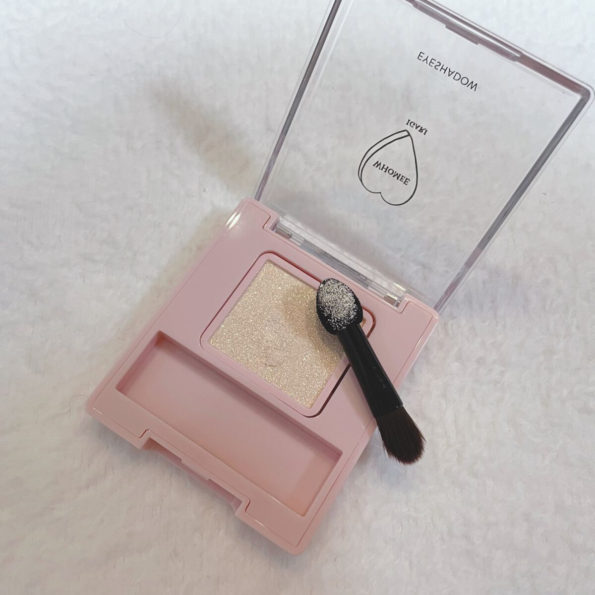 フーミー シングルラメシャドウ/WHOMEE/単色アイシャドウを使ったクチコミ(2枚目)