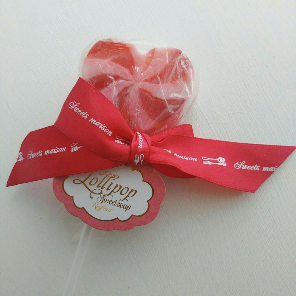 ロリポップソープ レッドフルーツ/スウィーツメゾン/ボディ石鹸を使ったクチコミ(1枚目)