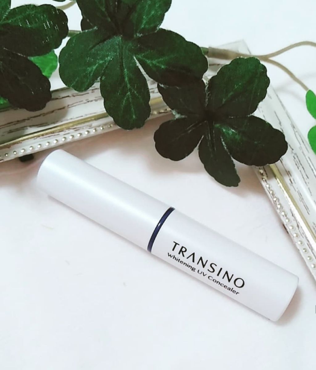 トランシーノ 薬用ホワイトニングUVコンシーラーのクチコミ「#コスメ購入品 

#トランシーノ
#薬用ホワイトニングUVコンシーラー

SPF50+　PA.....」（2枚目）