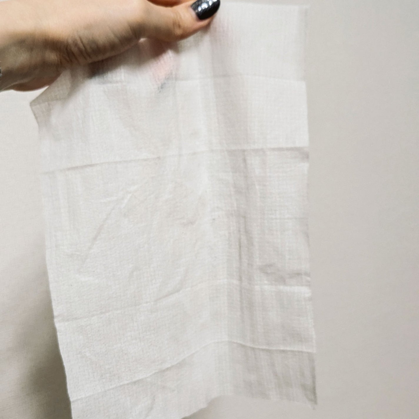 アイスデオドラント ボディペーパー フローズンサイダー/ギャツビー/ボディシートを使ったクチコミ(4枚目)