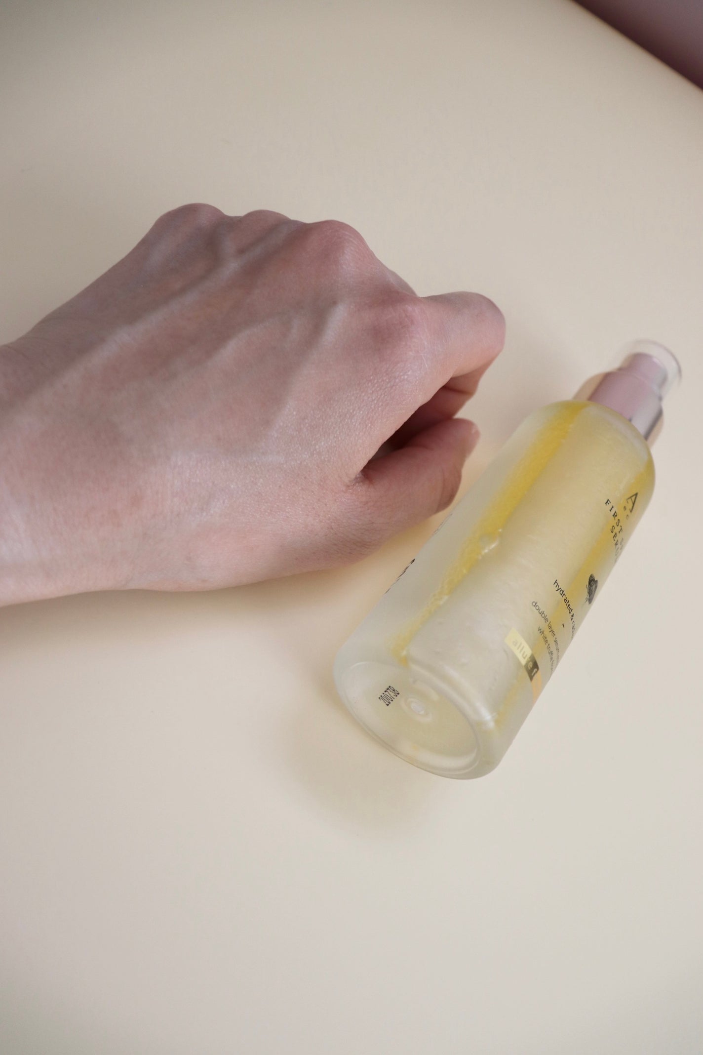 ダルバ ホワイトトリュフファーストスプレーセラム/ダルバ/ミスト状化粧水を使ったクチコミ(3枚目)