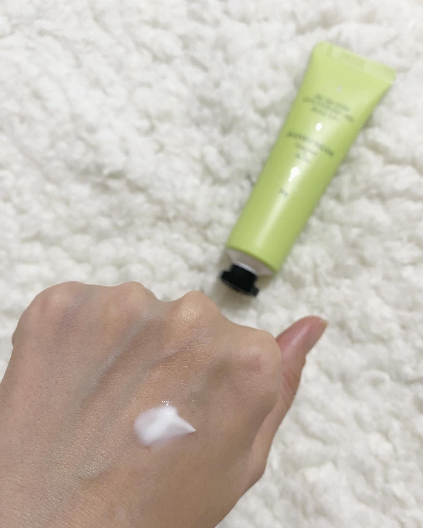 Y♡ on LIPS 「山田涼介Produceハンドクリーム❤️グレープフルーツ&ティ..」(3枚目)