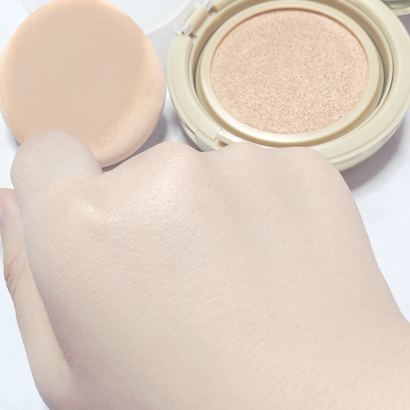 はちみつツヤ肌クッションファンデ/VELY VELY/クッションファンデーションを使ったクチコミ(3枚目)