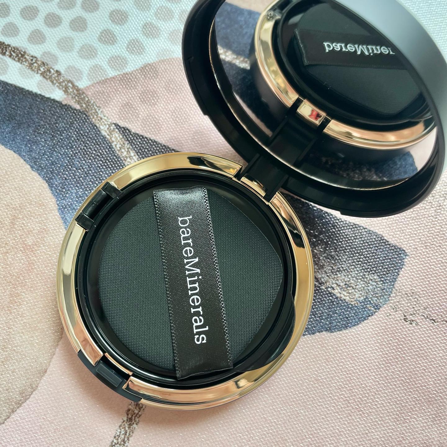 オリジナル ピュア セラム カバーアップ クッション/bareMinerals/クッションファンデーションを使ったクチコミ（2枚目）