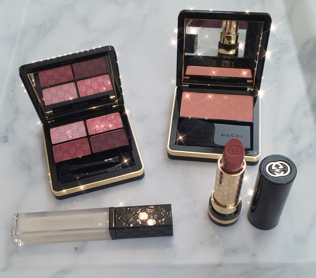 GUCCI beauty グッチ シアーブラッシングパウダーのクチコミ「♡♡日本未上陸✴️GUCCI✴️♡♡

凄くモードで高級感があるGUCCIのコスメテックライン.....」（1枚目）