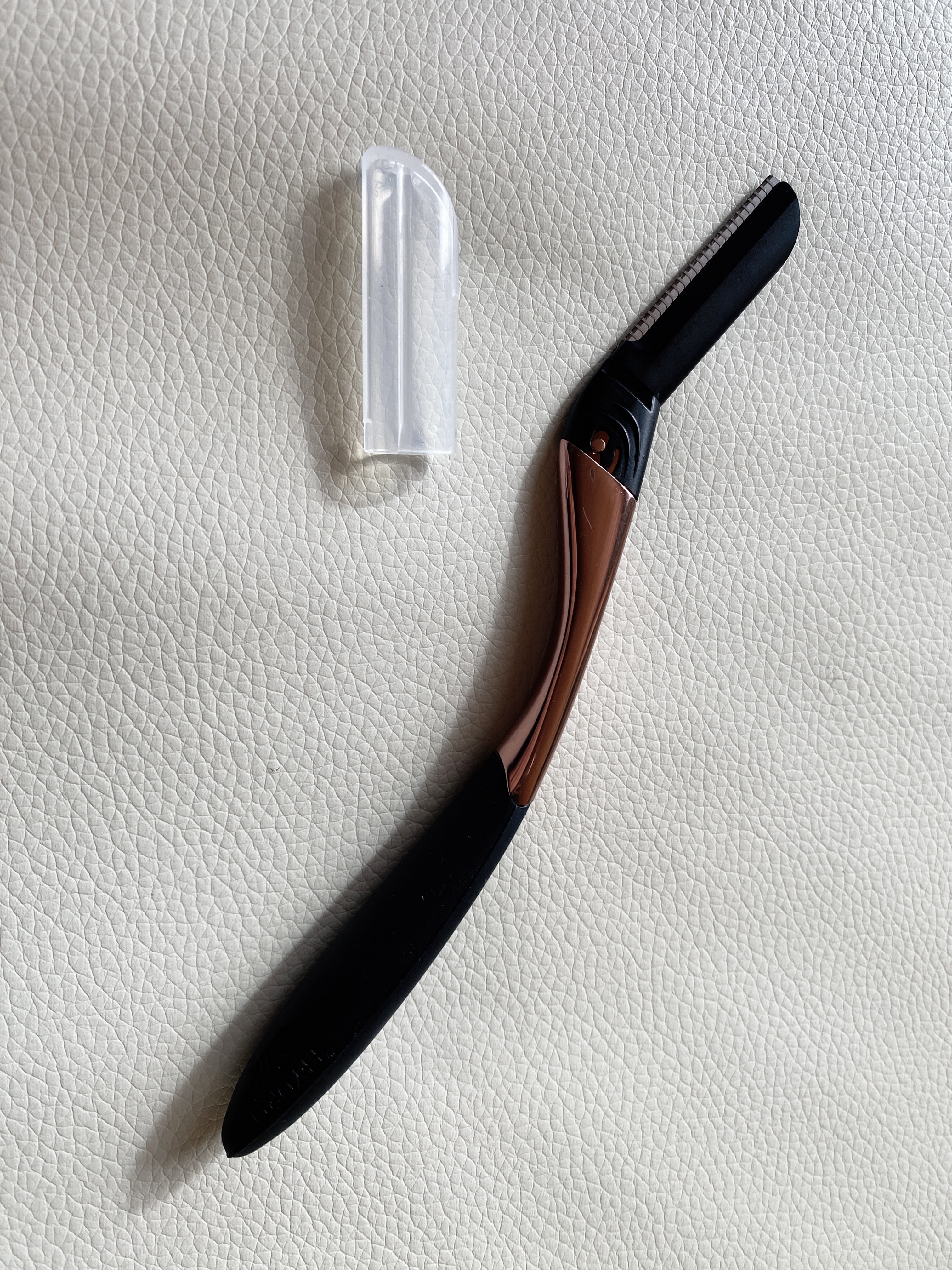 サロンプラス トーンアップ フェイススムーサー ホルダー（刃付き）/サロンプラス/シェーバーを使ったクチコミ（1枚目）