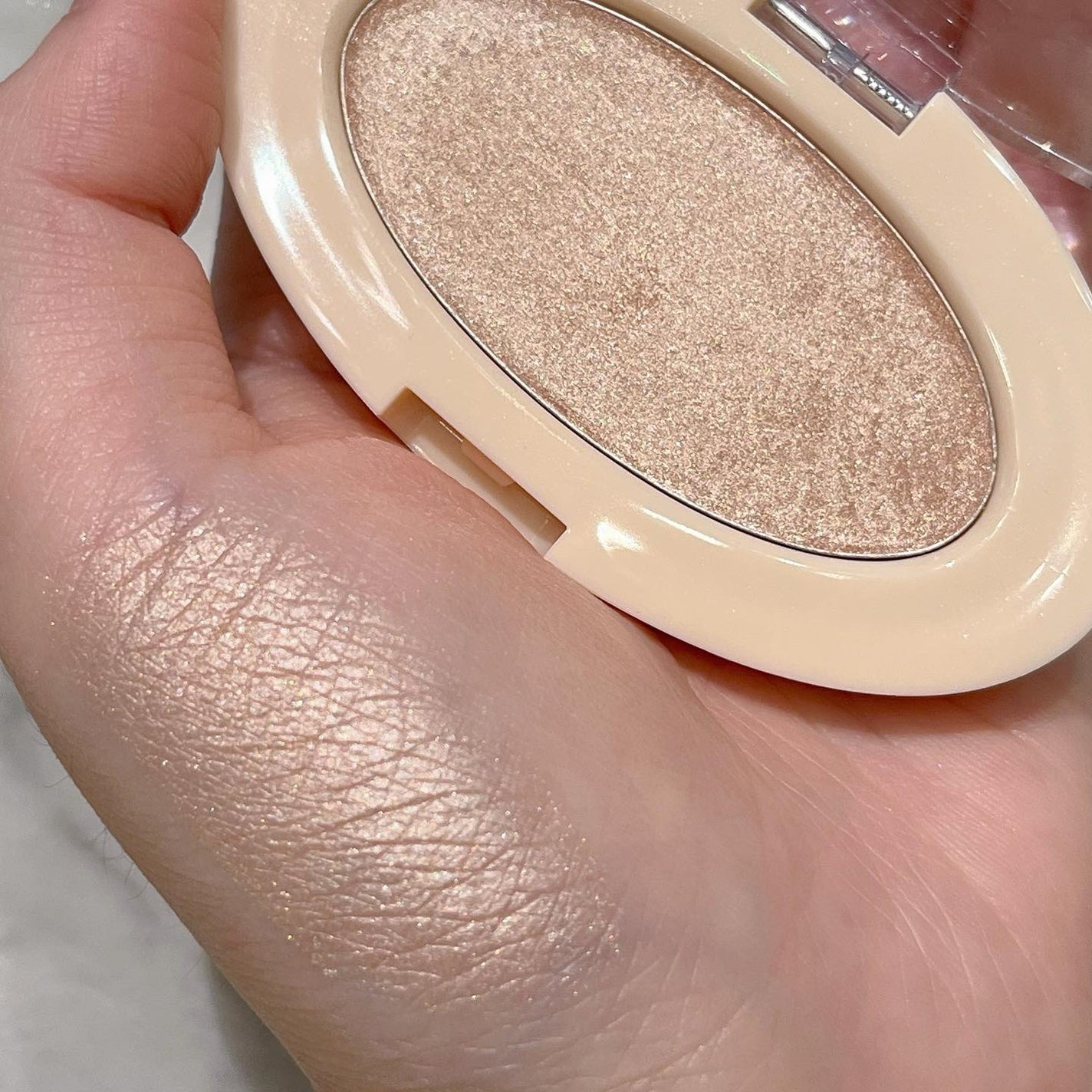 ドリームビームハイライター/Laka/パウダーハイライトを使ったクチコミ(2枚目)