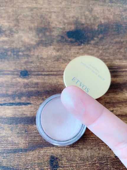 ミネラルラディアントスキンバーム/エトヴォス/クリームハイライトを使ったクチコミ(6枚目)