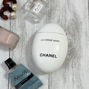 CHANEL ラ クレーム マンのクチコミ「🥚シャネル ラ クレーム マン 50ml


卵型がかわいいラクレームマンは
付き合い.....」（1枚目）