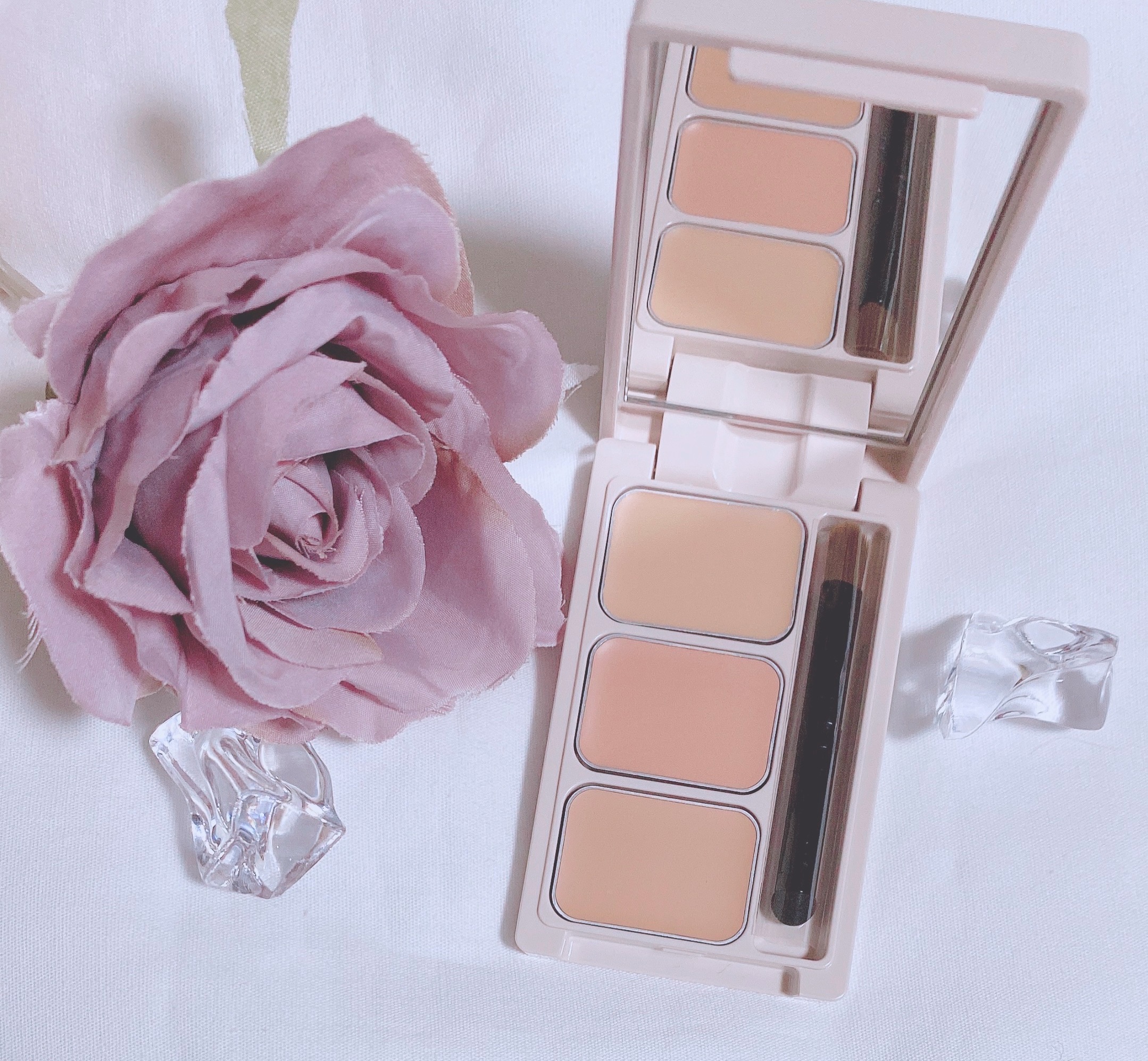 カバーパーフェクトコンシーラー/upink/パレットコンシーラーを使ったクチコミ（2枚目）