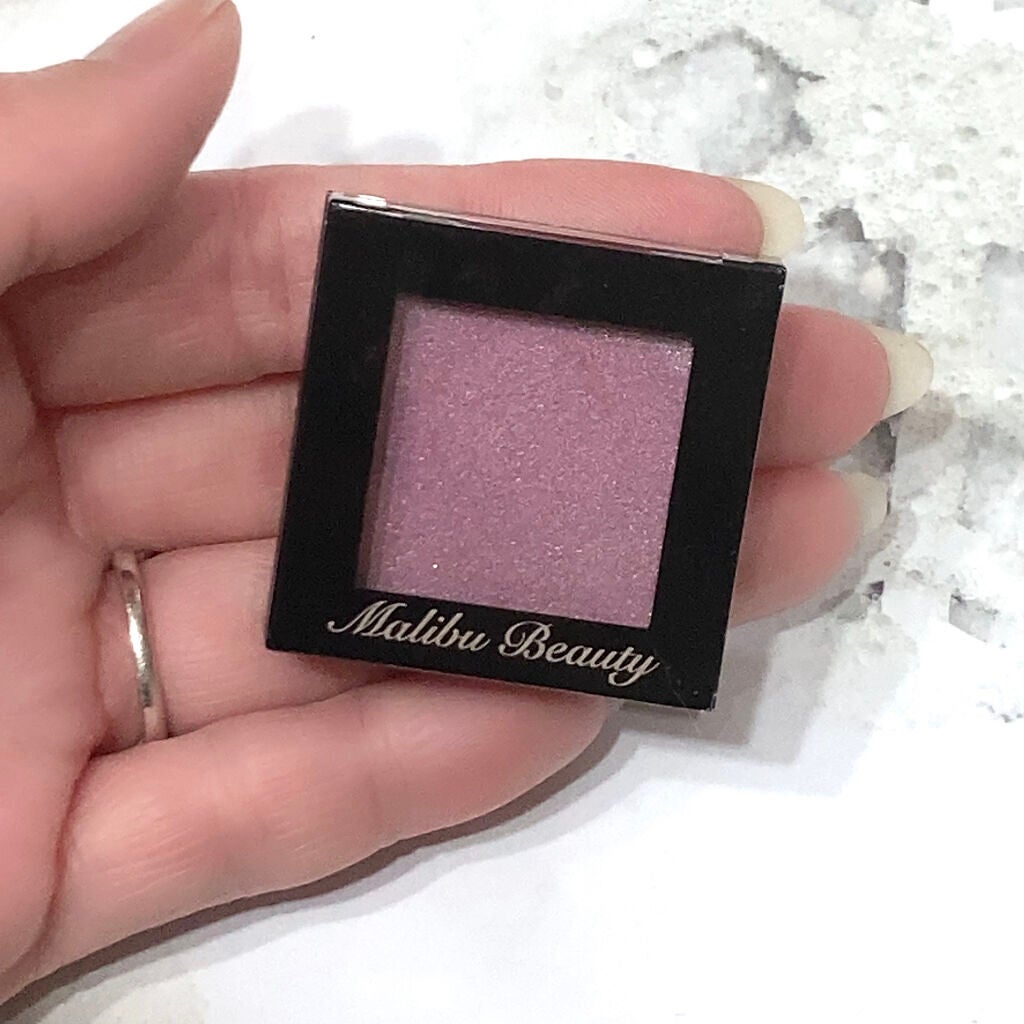 シングルアイシャドウ/マリブビューティー/単色アイシャドウを使ったクチコミ(3枚目)