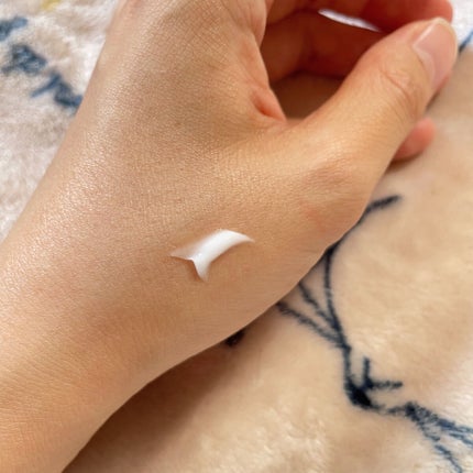 メイクミーハッピー ハンドクリーム WHITE/キャンメイク/ハンドクリームを使ったクチコミ(2枚目)