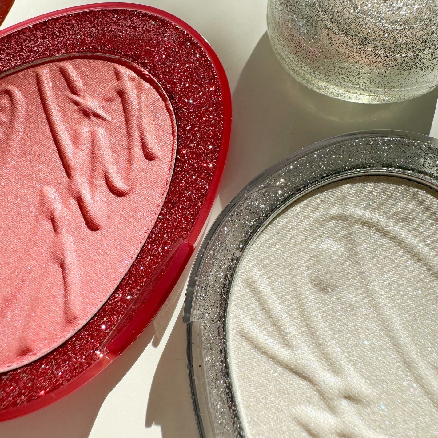 フィー グリッツストーンハイライター/fwee/パウダーハイライトを使ったクチコミ(2枚目)