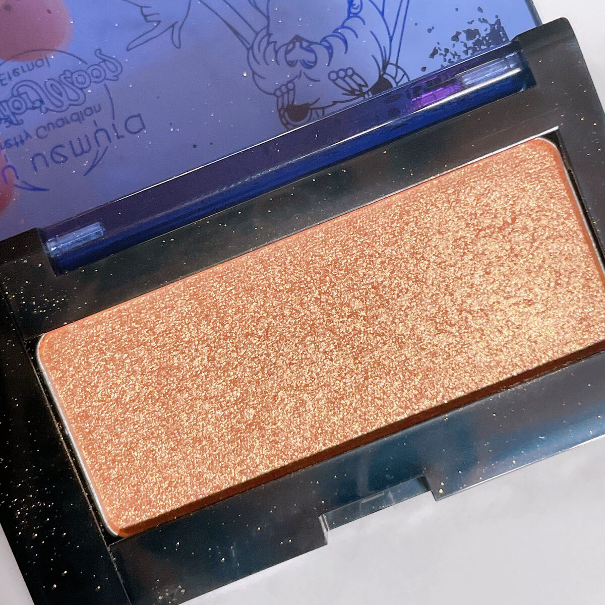 ムーン クライシス ハイライター ムーンライトハニー/shu uemura/パウダーハイライトを使ったクチコミ（2枚目）