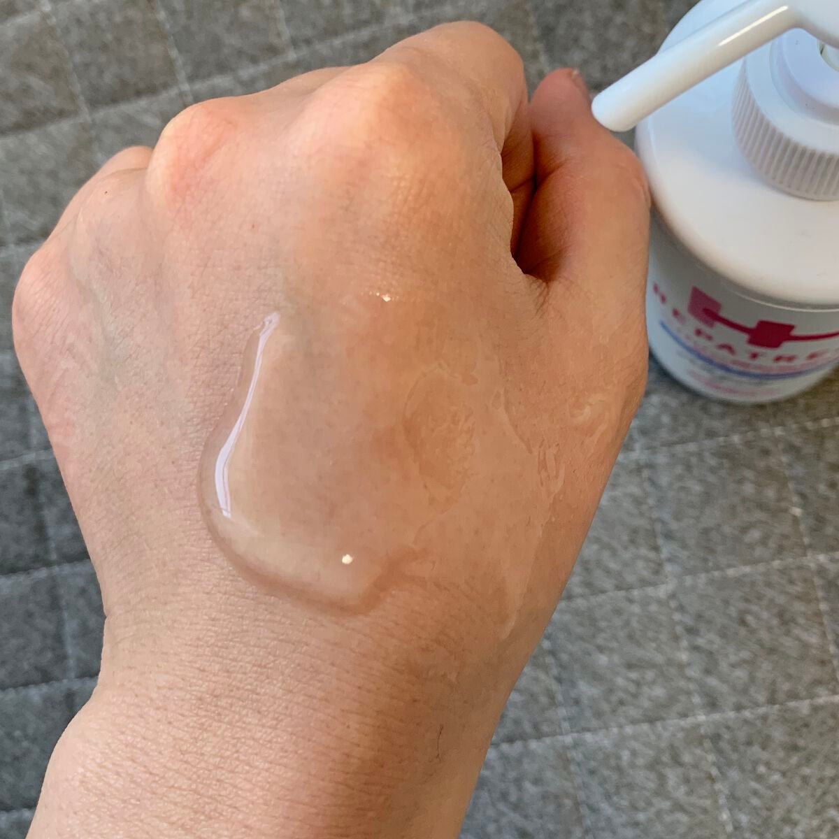 ヘパトリート 薬用オールインワンジェル /ゼトックスタイル/オールインワン化粧品を使ったクチコミ(3枚目)