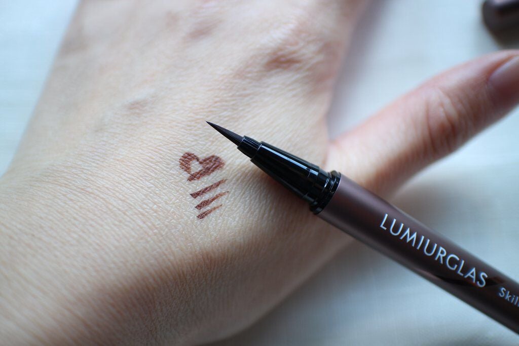 スキルレスライナー/LUMIURGLAS/リキッドアイライナーを使ったクチコミ(3枚目)