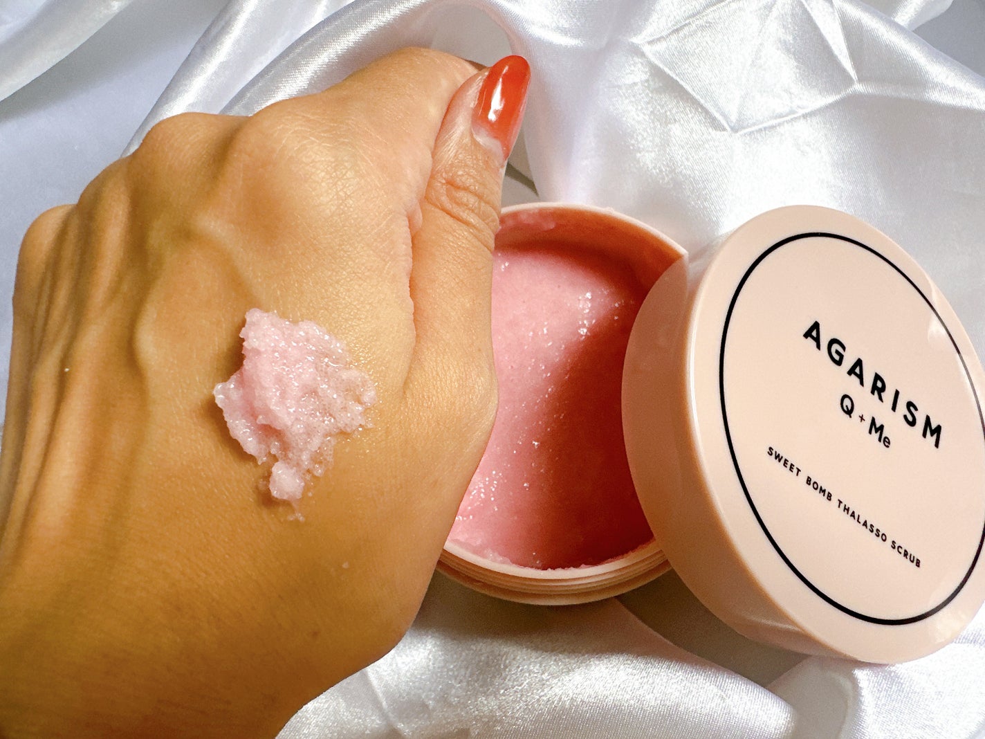 Q+Me スウィート ボム タラソ スクラブ/AGARISM/バスト・ヒップケアを使ったクチコミ(2枚目)