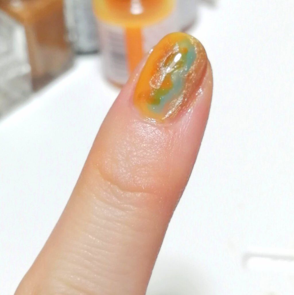 オサジ アップリフト ネイルカラー/OSAJI/マニキュアを使ったクチコミ（2枚目）