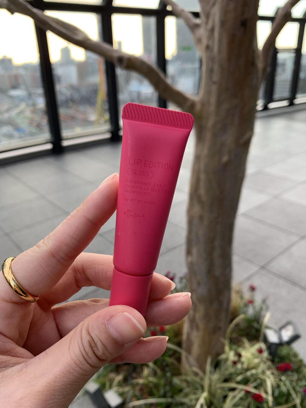 エテュセ リップエディション(グロス) 04 ホットピンク/ettusais/リップグロスを使ったクチコミ（2枚目）