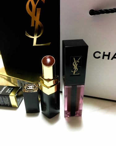 どっちも好き‼︎選べません。
●YSL ルージュ ピュールクチュール ヴェルニ ウォーターステイン 613
●CHANEL ルージュ ココ フラッシュ 
106

何故、似たような色を選んだかって⁈

