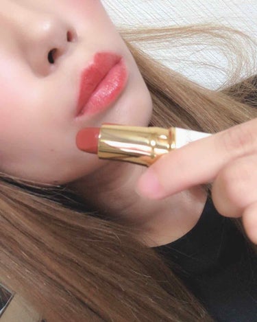 
先程の購入品 塗ってみました\❤︎/
1度塗りでこの発色💄✨

塗った後すぐにごはん食べたり
片付けしたり子どもお風呂入れたり〜 って
バタバタしちゃってたから
色持ちは確認出来てなくてまだ分からない