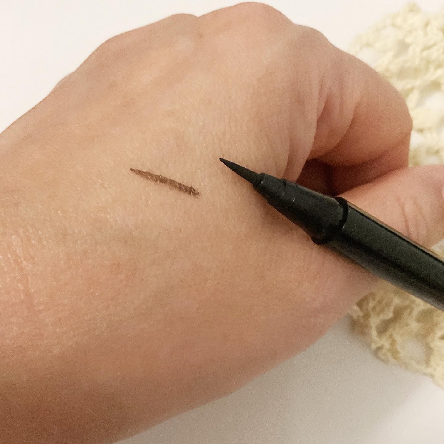 パワーオブアイライナー リキッド/LB/リキッドアイライナーを使ったクチコミ（3枚目）