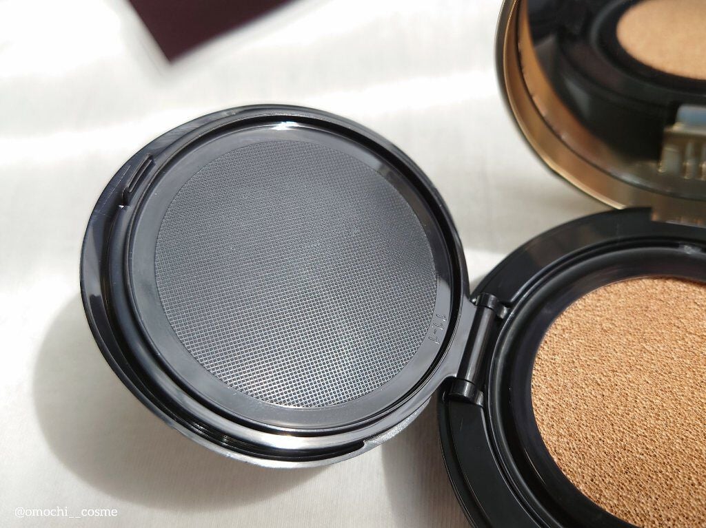 フローレス ルミエール ラディアンス パーフェクティング クッション/ローラ メルシエ/クッションファンデーションを使ったクチコミ(3枚目)