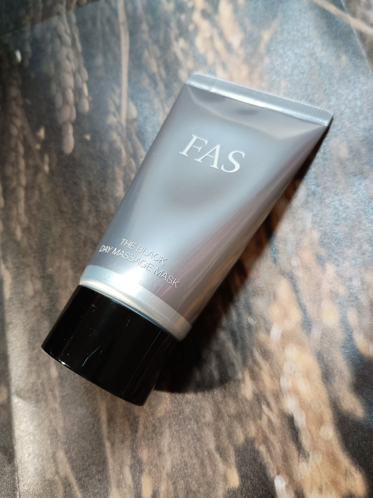 FAS ザ ブラック デイ マッサージ マスク/FAS/洗い流すパック・マスクを使ったクチコミ(2枚目)